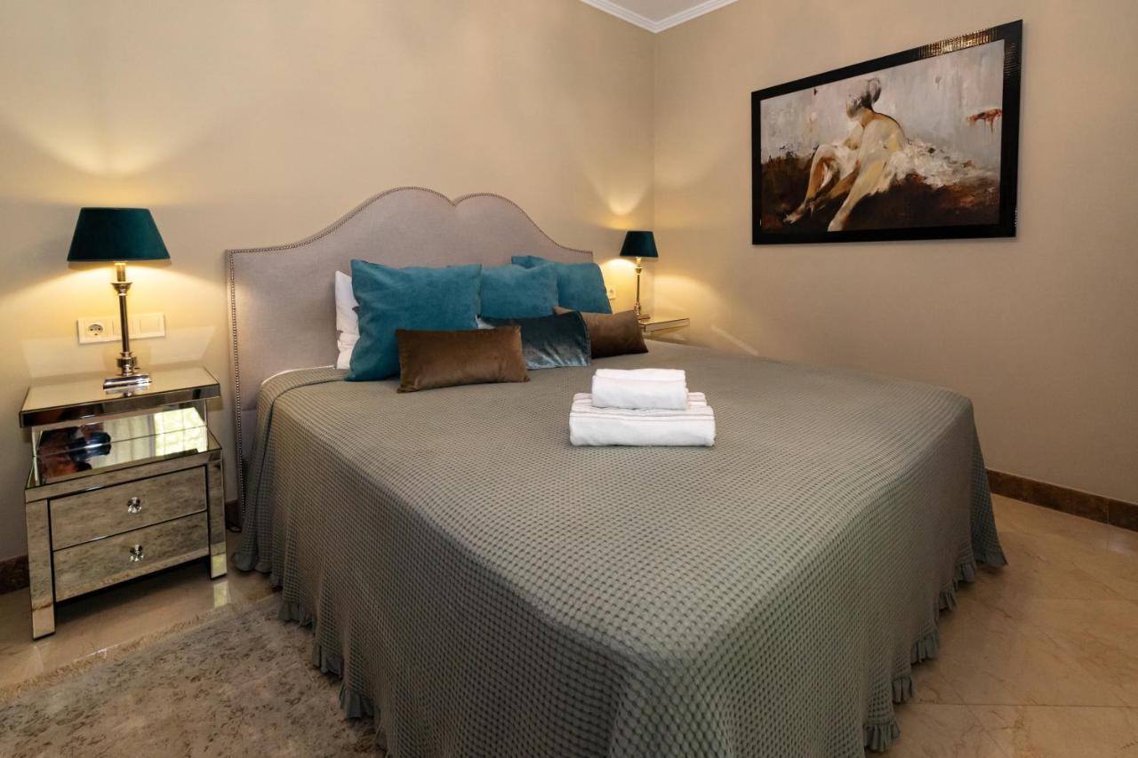 In Puerto Cabopino Holiday home Marbella